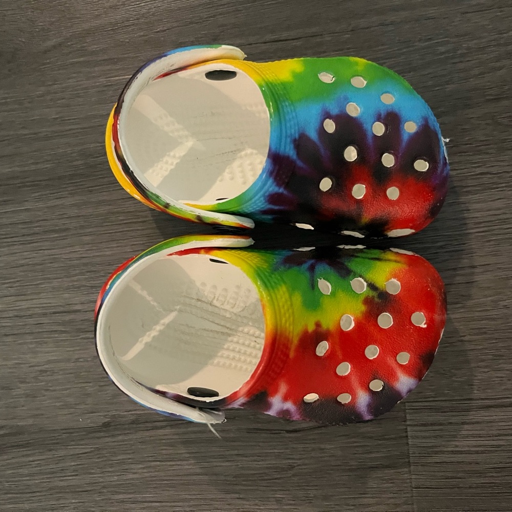 Infant Crocs - Picture 2 of 4